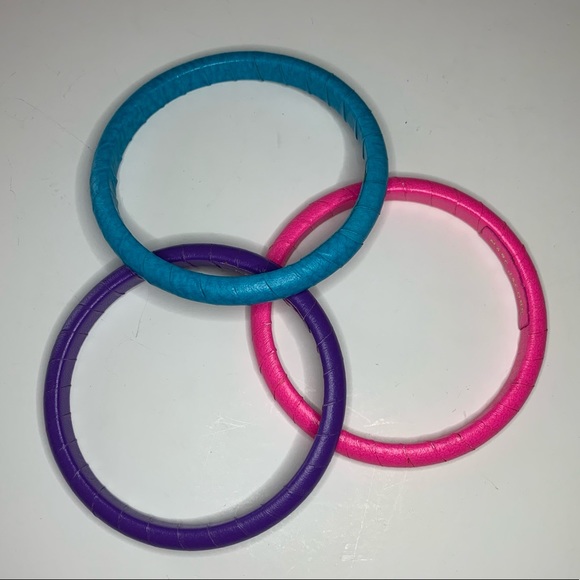 Marc Jacobs Wrapped Leather Bangles - Set of 3 - Picture 3 of 8